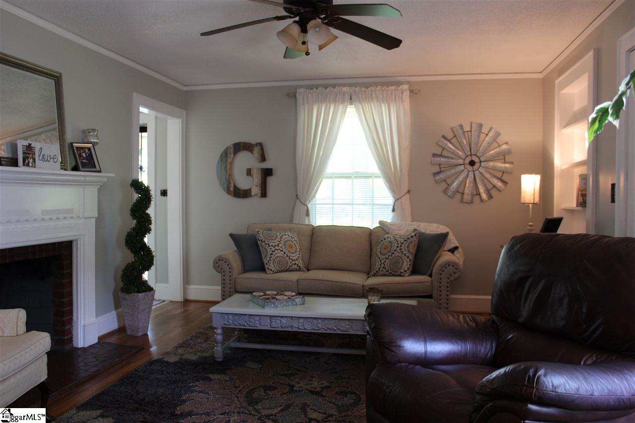 13 East Decatur Street Greenville, SC 29617 - Photo 6 of 32 Gallery Image 6
