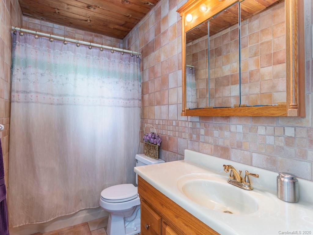 847 Fox Run Road Waynesville, NC 28785 - Photo 13 of 20 Gallery Image 13