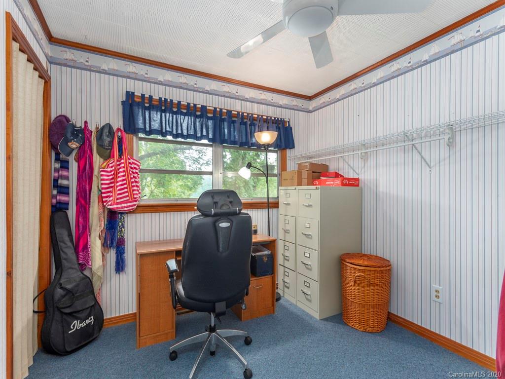847 Fox Run Road Waynesville, NC 28785 - Photo 14 of 20 Gallery Image 14