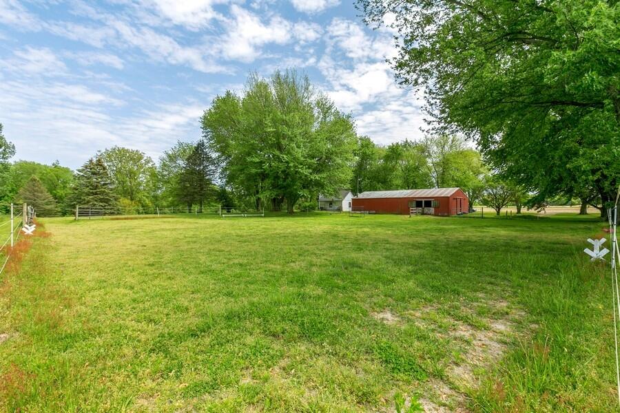 2015 Marrs Road Stevensville, MI 49127 - Photo 6 of 23 06_2015MarrsRoad_2004_LowRes