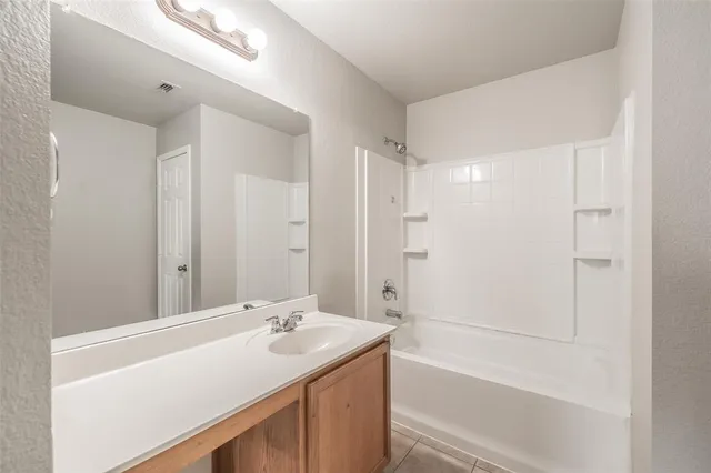 $315,000 | 900 Grant Street, Burleson, TX 76028