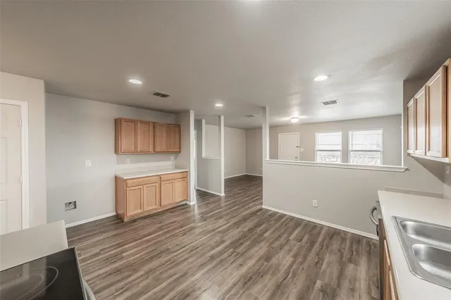 $315,000 | 900 Grant Street, Burleson, TX 76028