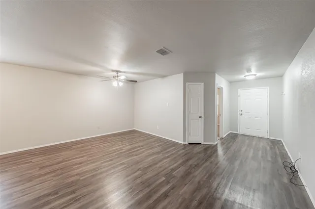 $315,000 | 900 Grant Street, Burleson, TX 76028