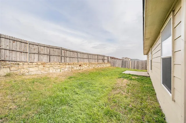 $315,000 | 900 Grant Street, Burleson, TX 76028