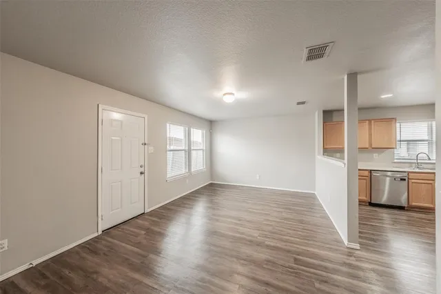 $315,000 | 900 Grant Street, Burleson, TX 76028