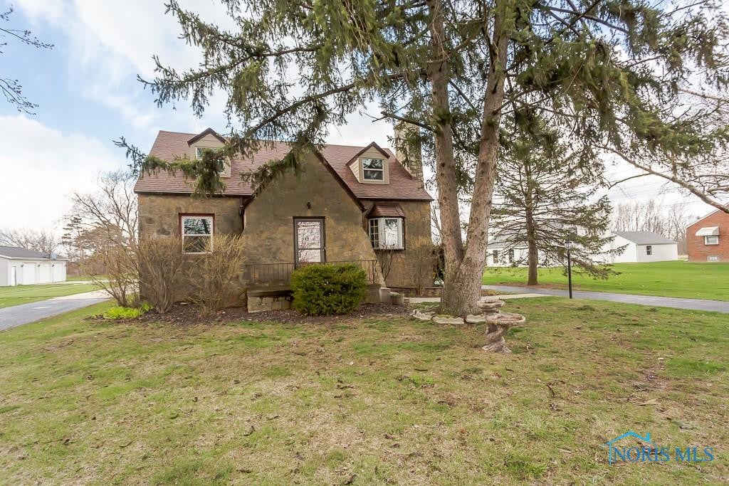 3855 Brown Road Oregon, OH 43616 - Photo 2 of 50 Photo 2