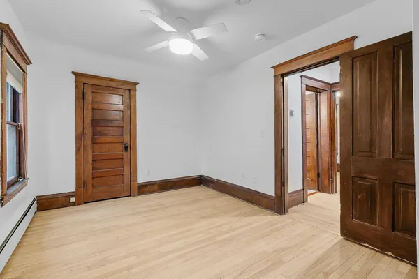 $2,795 | 1826 Franklin Avenue Southeast, Minneapolis, MN 55414