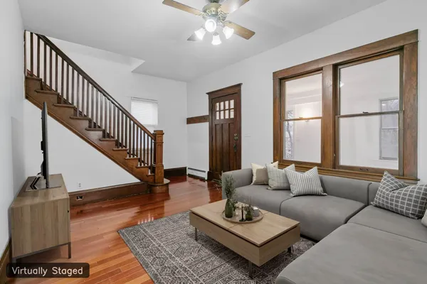 $2,795 | 1826 Franklin Avenue Southeast, Minneapolis, MN 55414