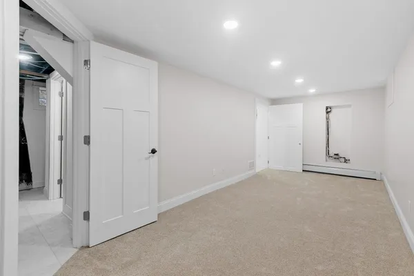 $2,795 | 1826 Franklin Avenue Southeast, Minneapolis, MN 55414