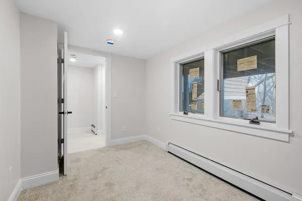 $2,795 | 1826 Franklin Avenue Southeast, Minneapolis, MN 55414