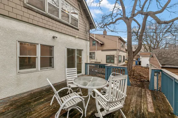 $2,795 | 1826 Franklin Avenue Southeast, Minneapolis, MN 55414