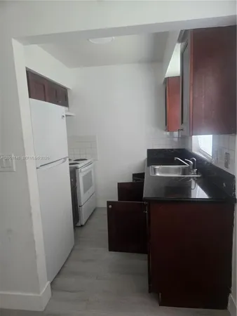 $1,800 | 4090 Northwest 31st Terrace, Unit 3, Lauderdale Lakes, FL 33309