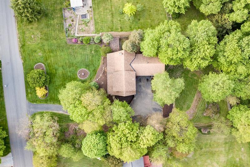 111 Foxglove Road Baden, PA 15005 - Photo 3 of 24
