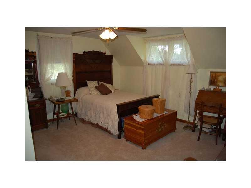 217 Adams Street Pendleton, IN 46064 - Photo 11 of 15