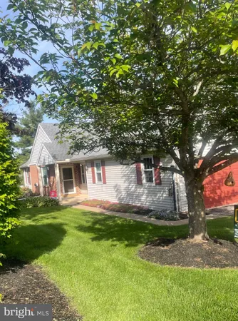 $190,000 | 3276 Falcon Lane, Dover, PA 17315
