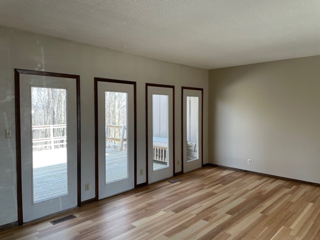 2412 West Ridge Road Peru, IN 46970 - Photo 2 of 18