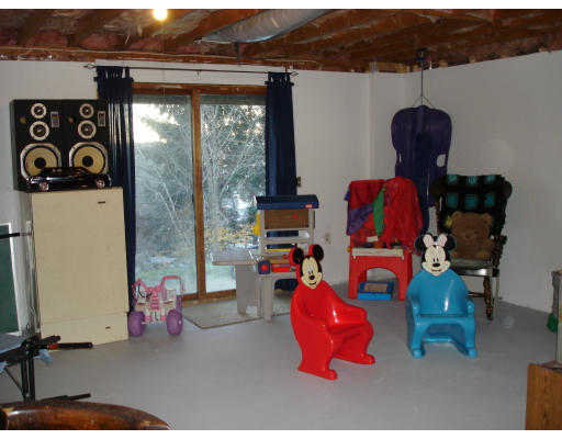 16 B Gates Road Worcester, MA 01603 - Photo 7 of 7 Gallery Image 7