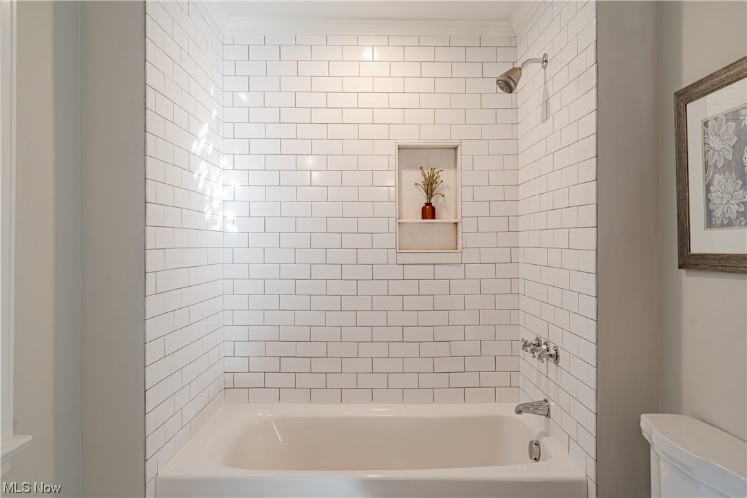 2056 Ridgewood Road Akron, OH 44313 - Photo 25 of 35
