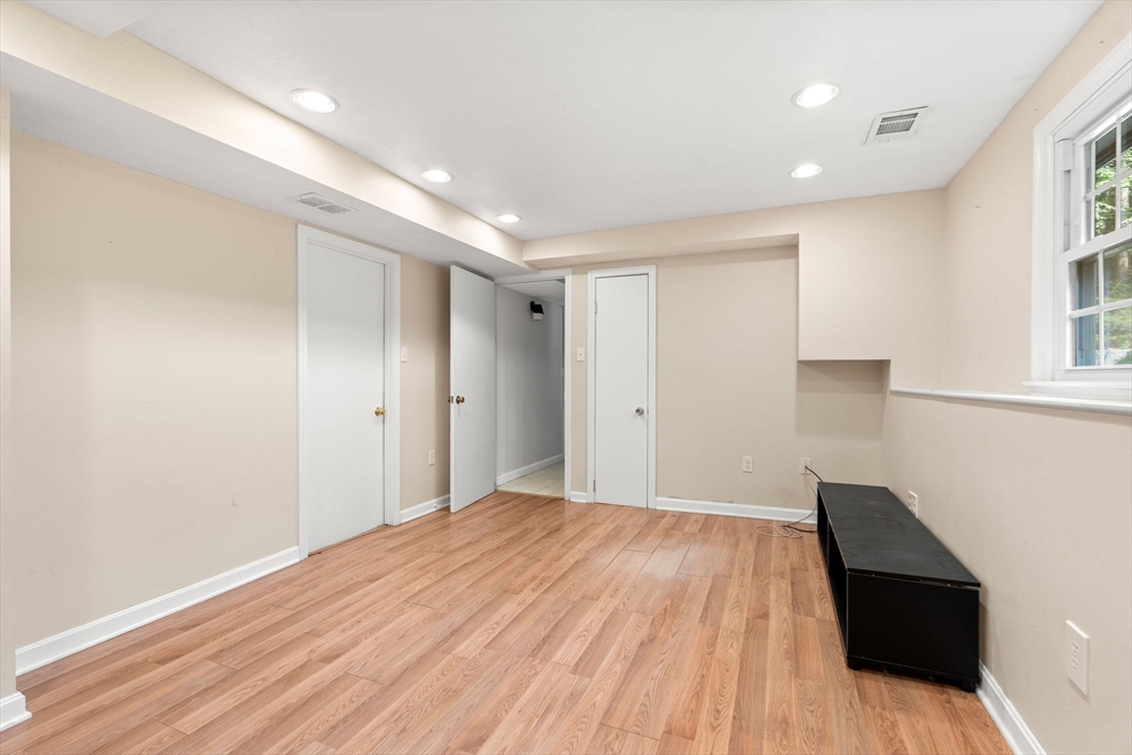 11 Groton Road Tyngsborough, MA 01879 - Photo 22 of 29 Gallery Image 22