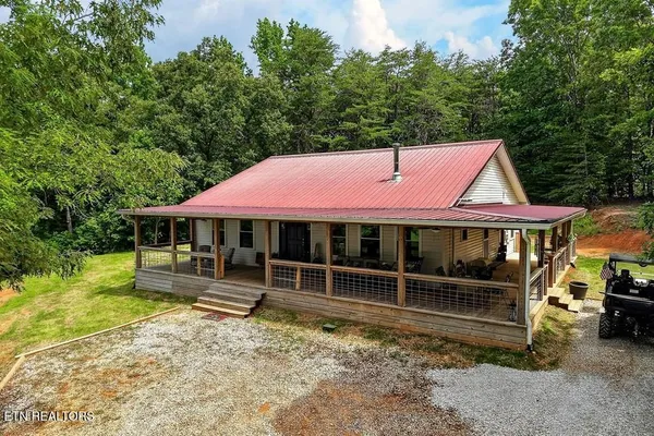 $689,900 | 211 Arizona Lane, Walling, TN 38587