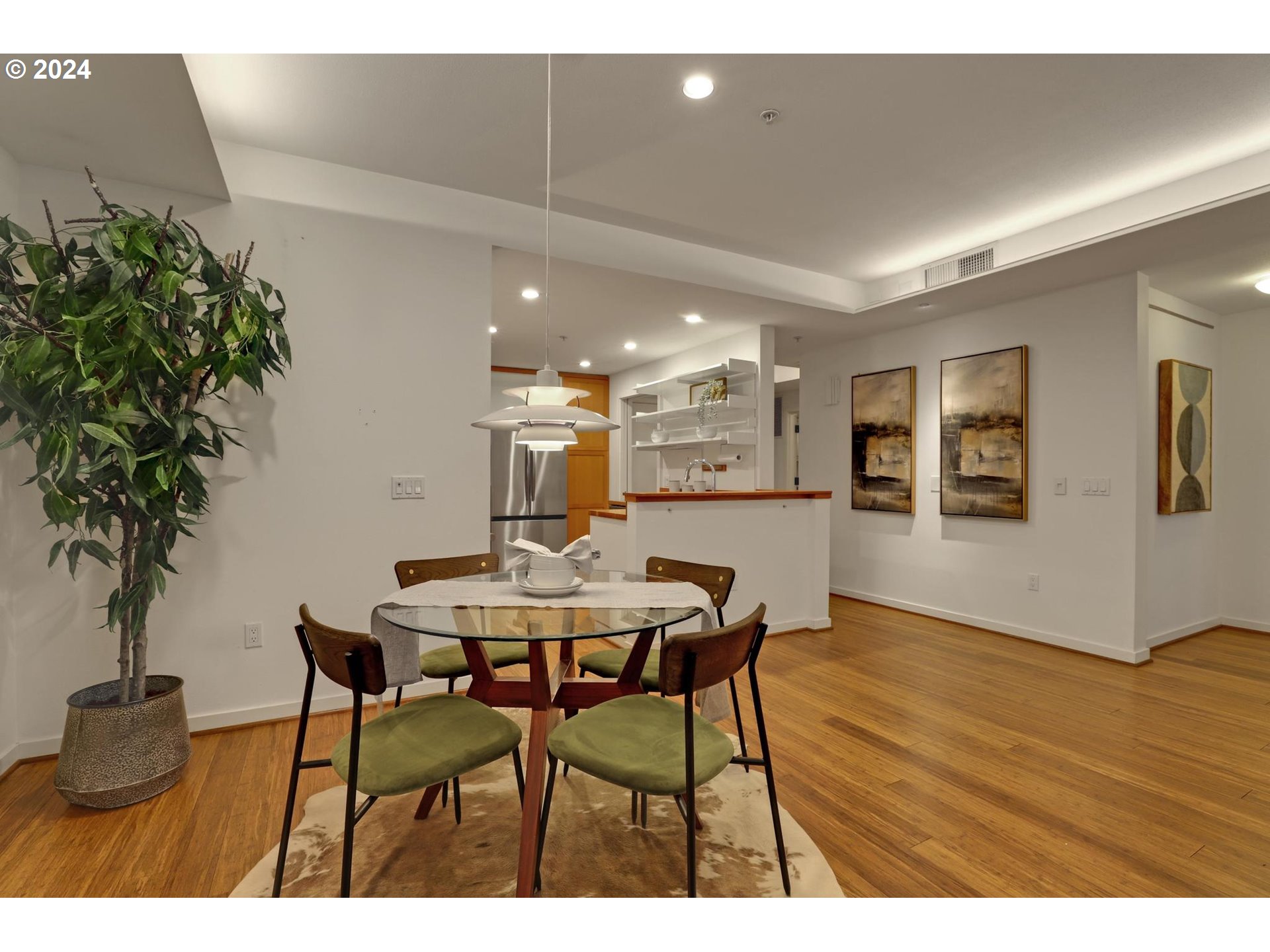 2445 Northwest Westover Road, Unit 204 Portland, OR 97210 - Photo 12 of 45 Dining Room