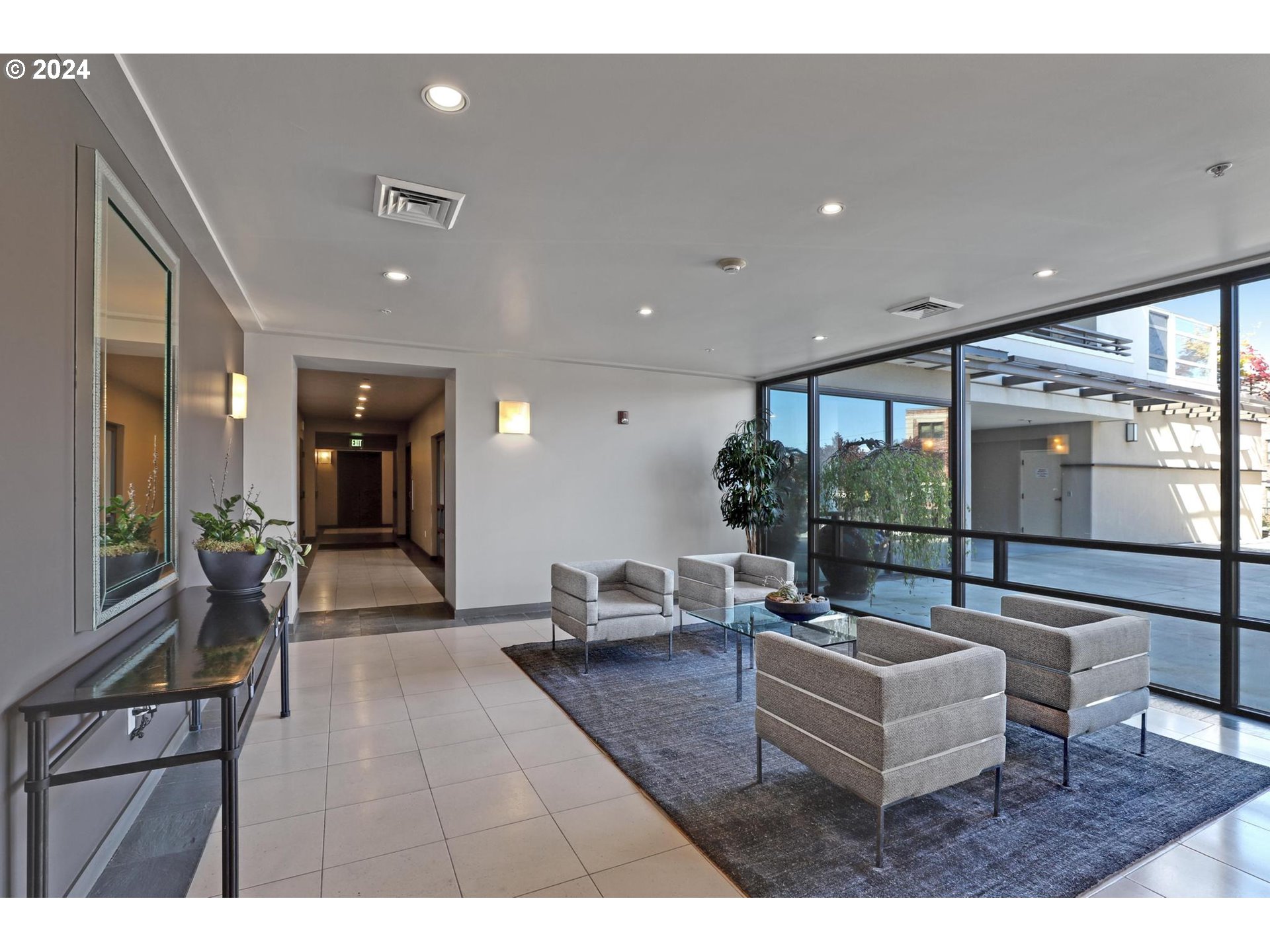 2445 Northwest Westover Road, Unit 204 Portland, OR 97210 - Photo 31 of 45 Lobby