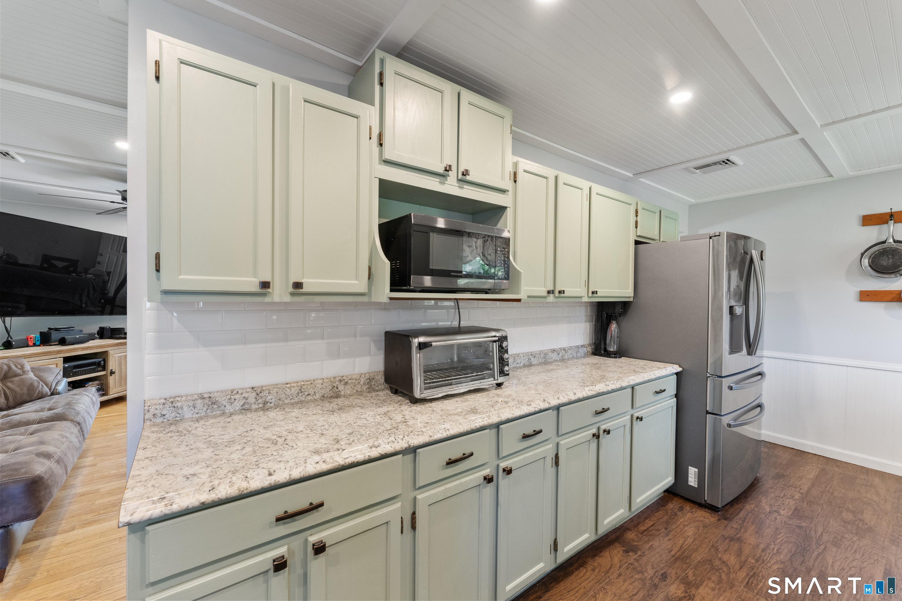 102 Pumpkin Hill Road Ashford, CT 06278 - Photo 12 of 38