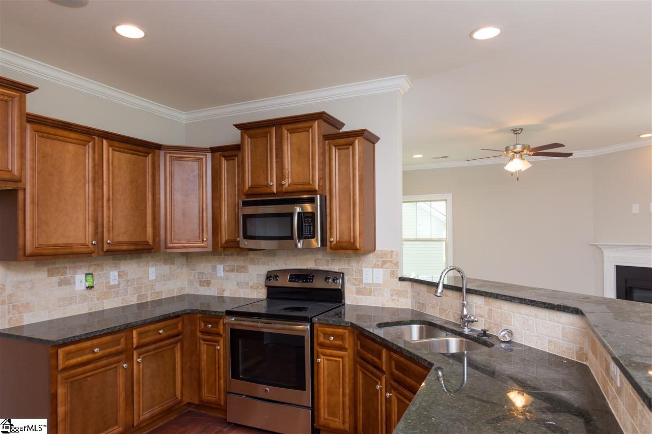 22 Donemere Way Fountain Inn, SC 29644 - Photo 5 of 18