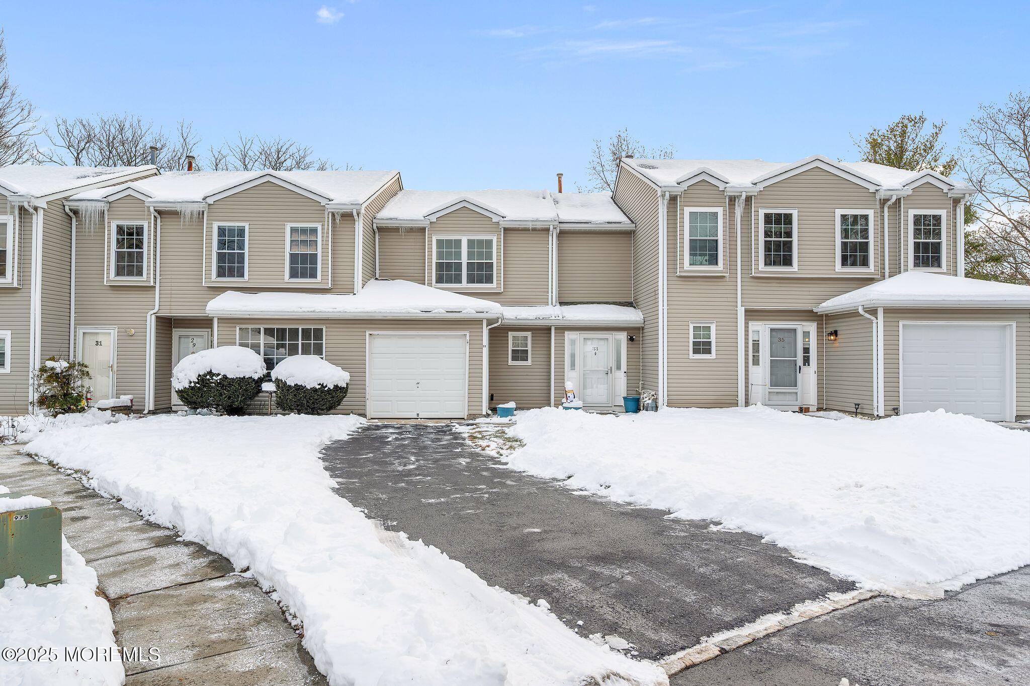 33 South Pointe Circle Tinton Falls, NJ 07753 - Photo 22 of 31 33 17