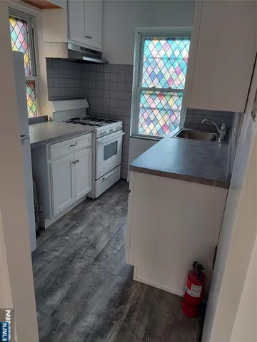 $2,100 | 64 East Madison Avenue, Unit #2, Dumont, NJ 07628