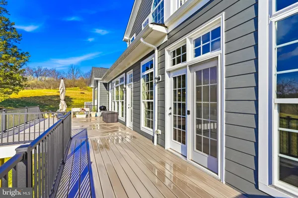 $1,750,000 | 16217 Waterford Crest Place, Paeonian Springs, VA 20129