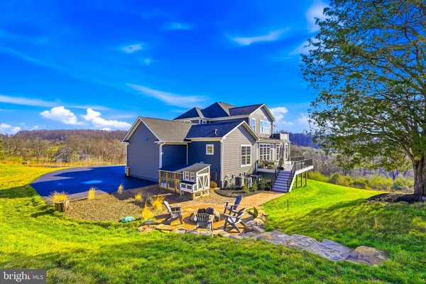 $1,750,000 | 16217 Waterford Crest Place, Paeonian Springs, VA 20129