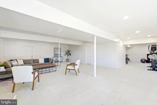 $1,750,000 | 16217 Waterford Crest Place, Paeonian Springs, VA 20129