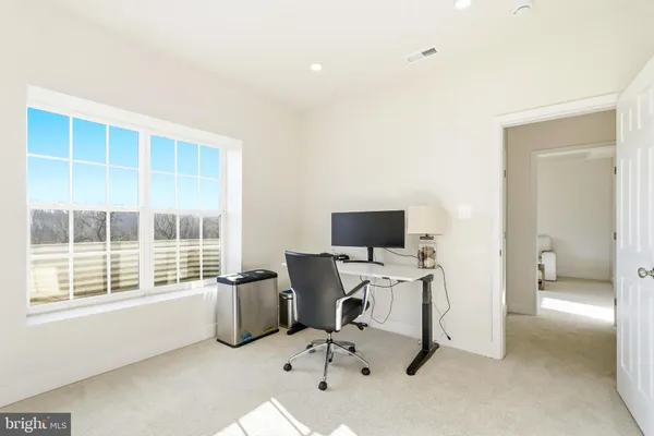 $1,750,000 | 16217 Waterford Crest Place, Paeonian Springs, VA 20129