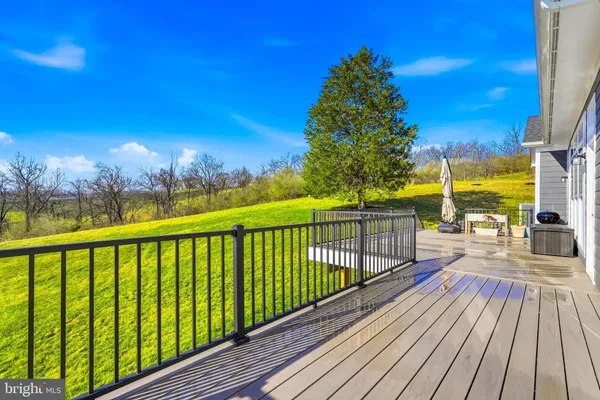 $1,750,000 | 16217 Waterford Crest Place, Paeonian Springs, VA 20129