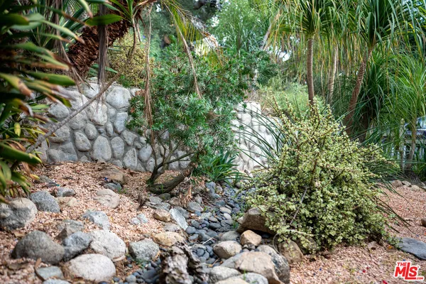 $9,500,000 | 483 Sturtevant Drive, Sierra Madre, CA 91024