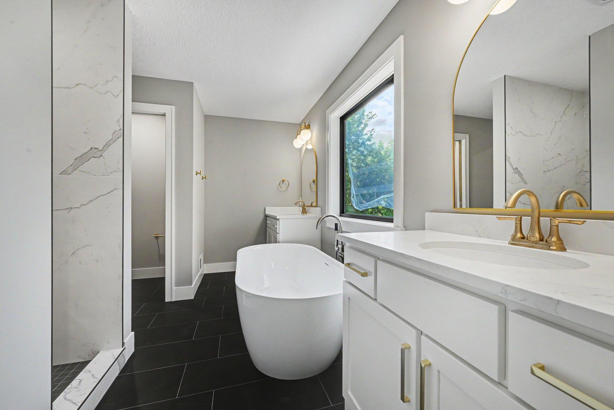 4044 Merriam Road Minnetonka, MN 55305 - Photo 23 of 38 Gallery Image 23