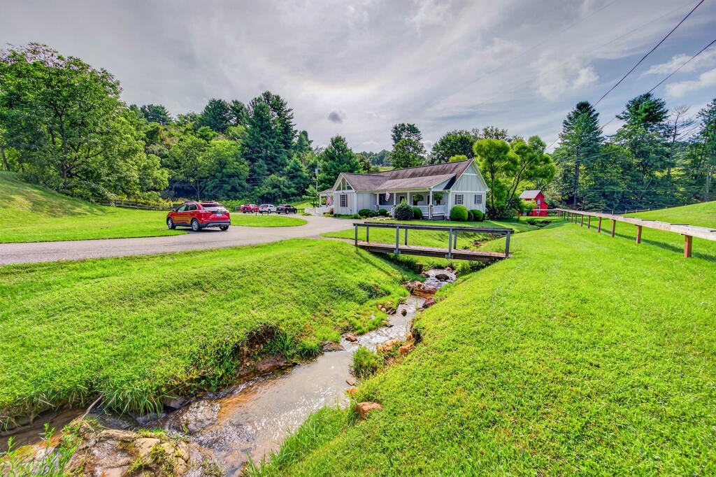 765 Waterwheel Road Galax, VA 24333 - Photo 33 of 148 Gallery Image 33