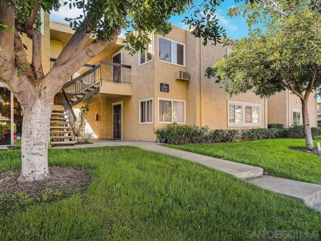 $425,000 | 12643 Robison Boulevard, Unit 215, Poway, CA 92064