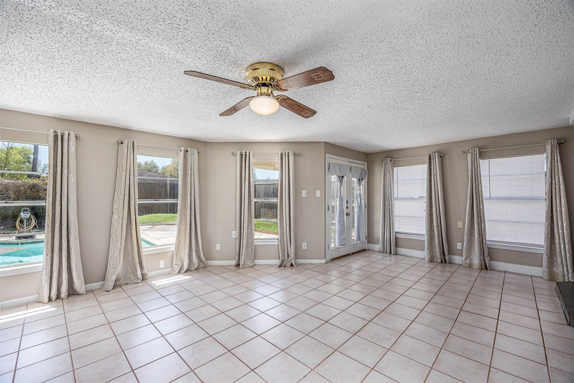 1603 East Baker Road Baytown, TX 77521 - Photo 14 of 26