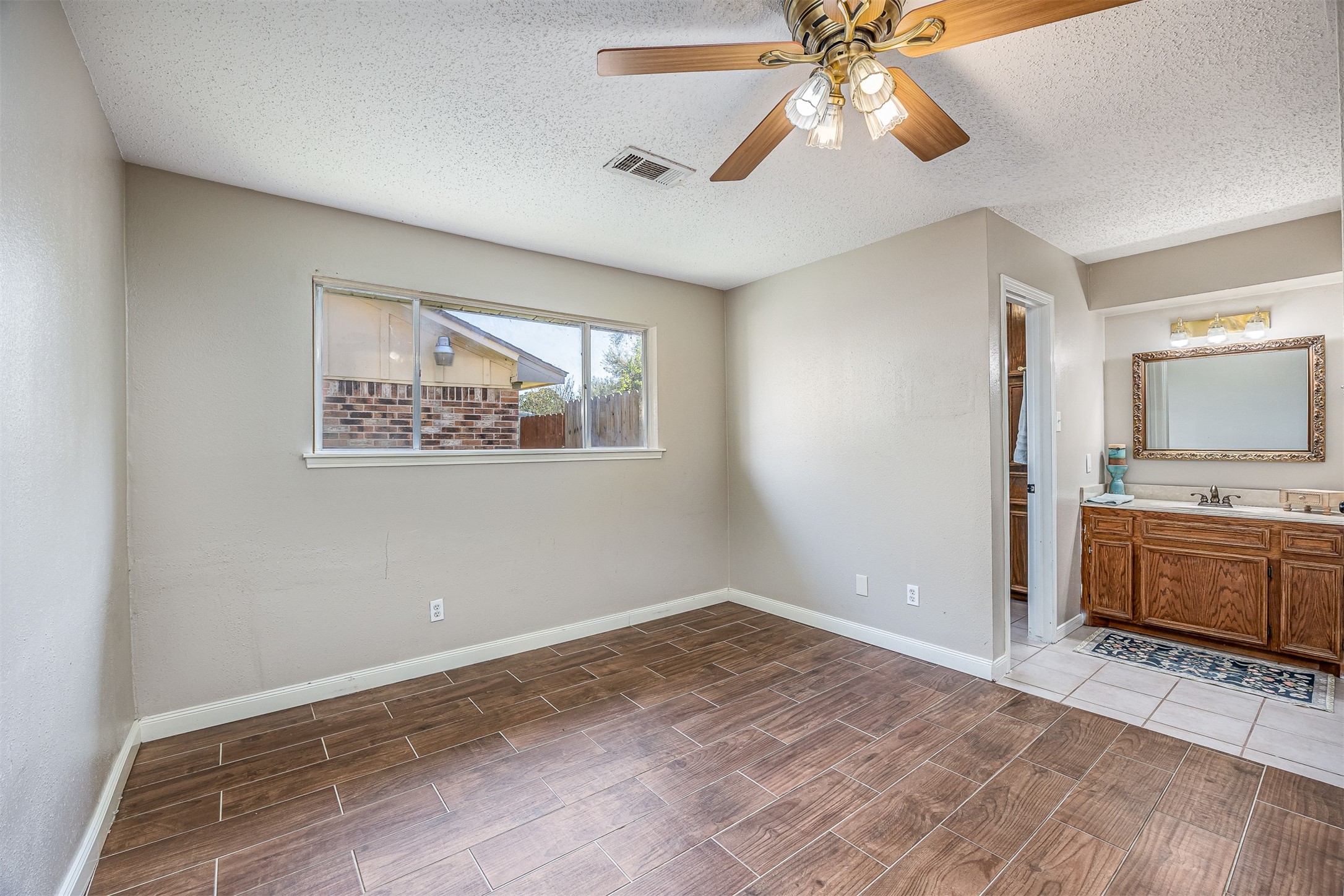 1603 East Baker Road Baytown, TX 77521 - Photo 17 of 26