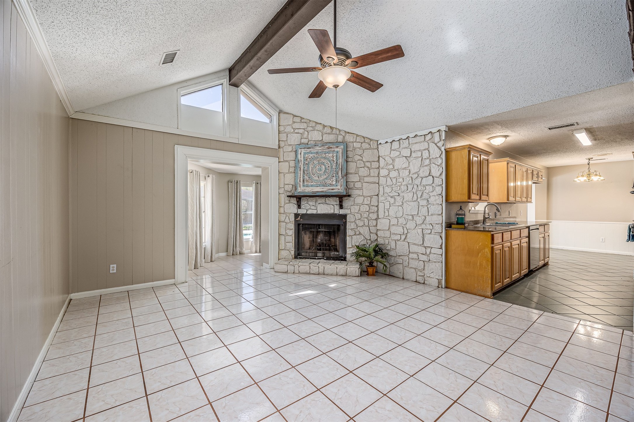 1603 East Baker Road Baytown, TX 77521 - Photo 5 of 26
