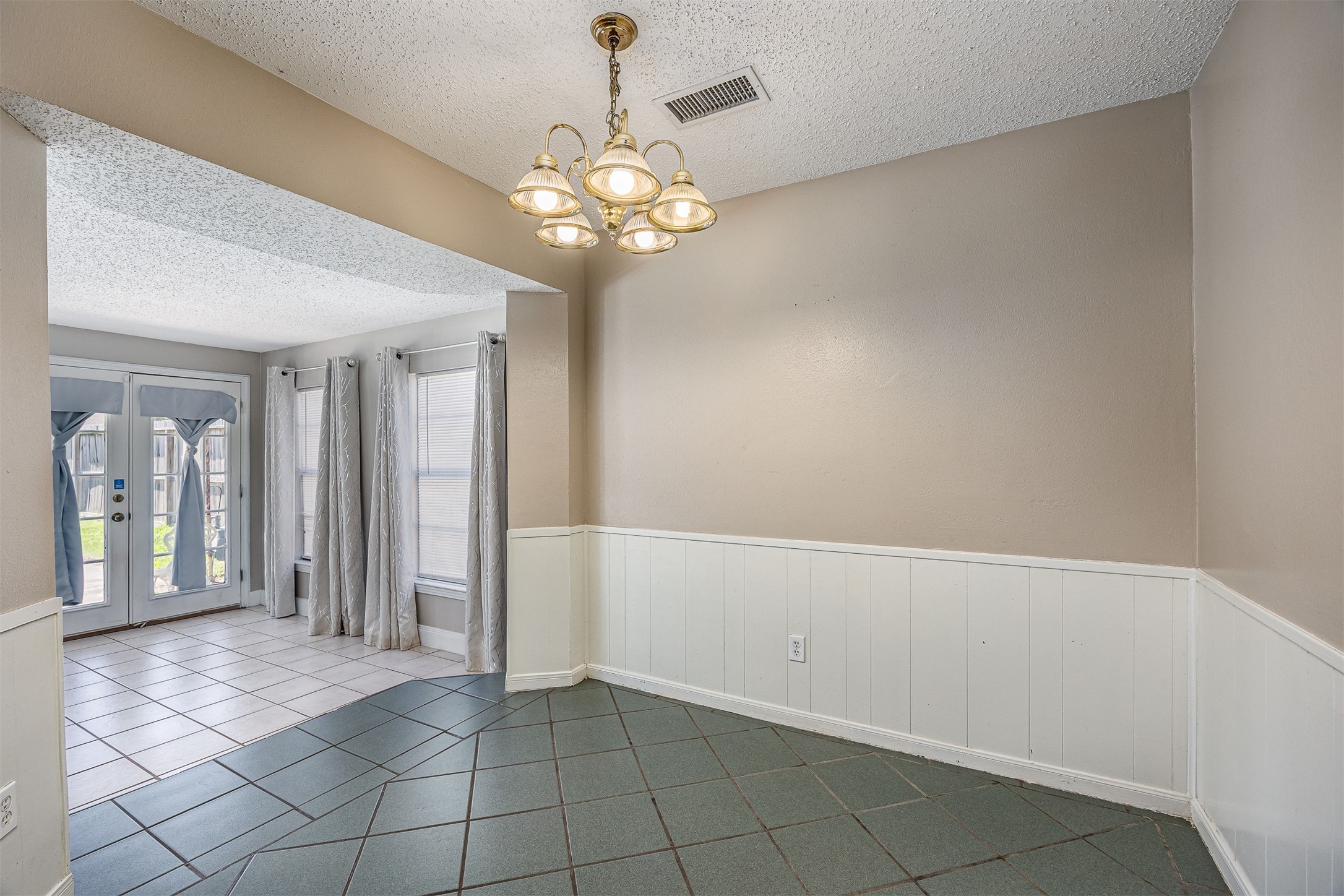 1603 East Baker Road Baytown, TX 77521 - Photo 10 of 26