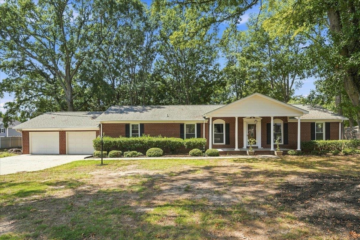 501 Cunningham Road Taylors, SC 29687 - Photo 1 of 33 Gallery Image 1