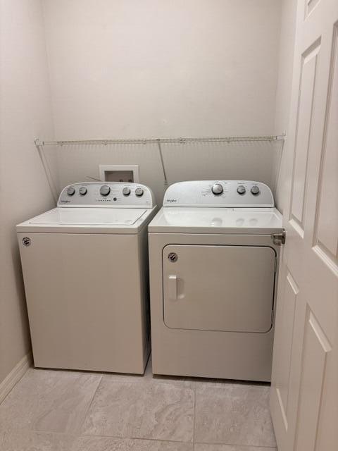 9648 Southwest 63rd Loop Ocala, FL 34481 - Photo 8 of 11 Laundry