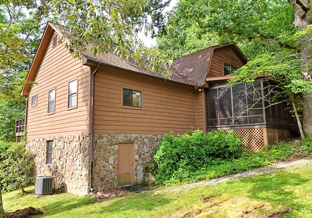 19 Pine Ridge Terrace Blairsville, GA 30512 - Photo 14 of 60