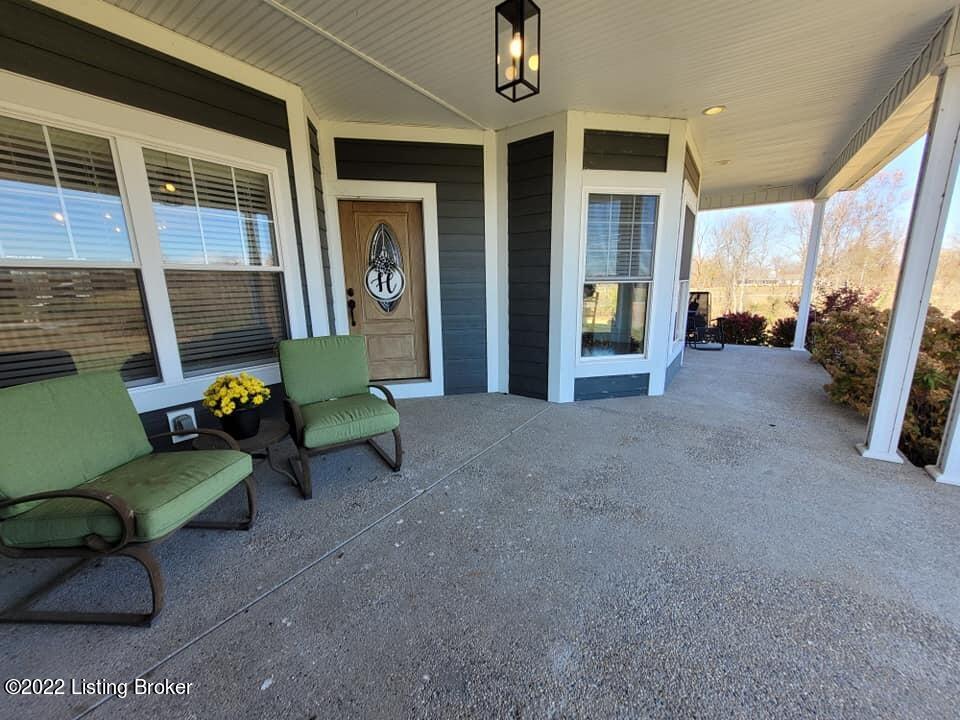 2438 Tom Harris Road Carrollton, KY 41008 - Photo 16 of 81 Tom Harris porch pic2