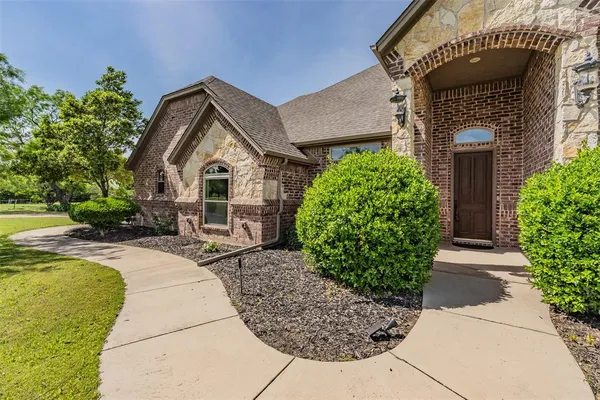 $625,000 | 170 Paradise Canyon Circle, Paradise, TX 76073