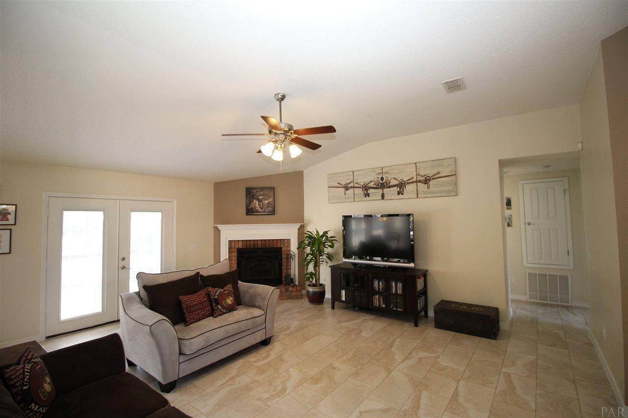2137 Liberty Loop Road Cantonment, FL 32533 - Photo 3 of 31 Gallery Image 3