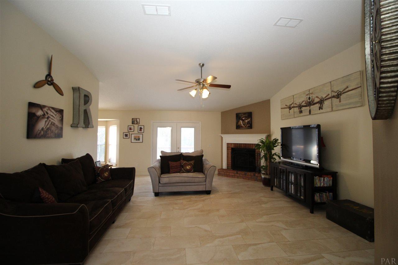 2137 Liberty Loop Road Cantonment, FL 32533 - Photo 6 of 31 Gallery Image 6